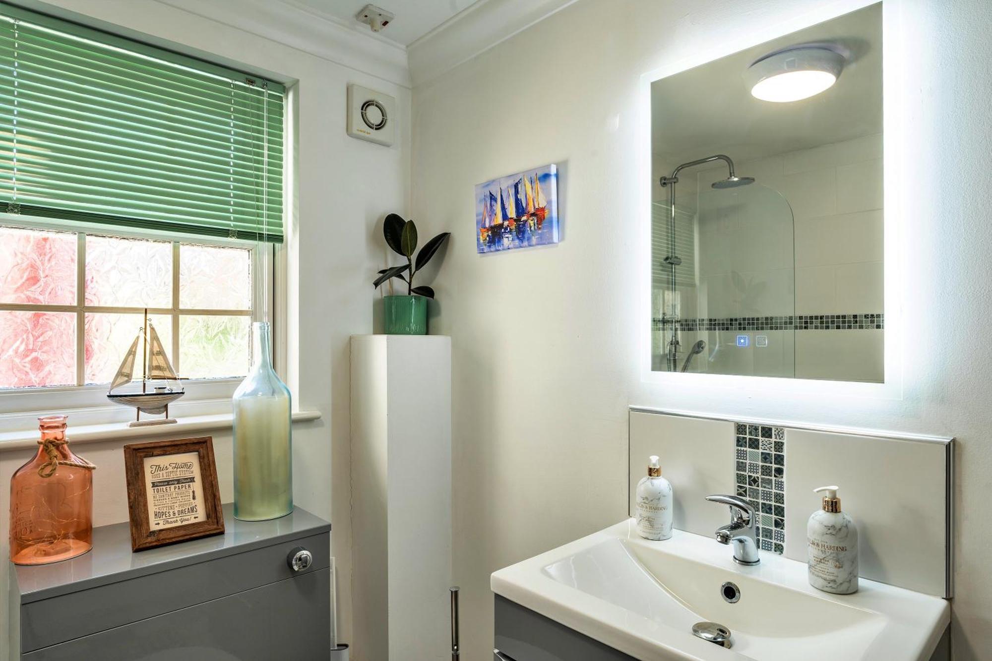 Finest Retreats - Nicely Tucked Away Cottage Torpoint Exterior photo