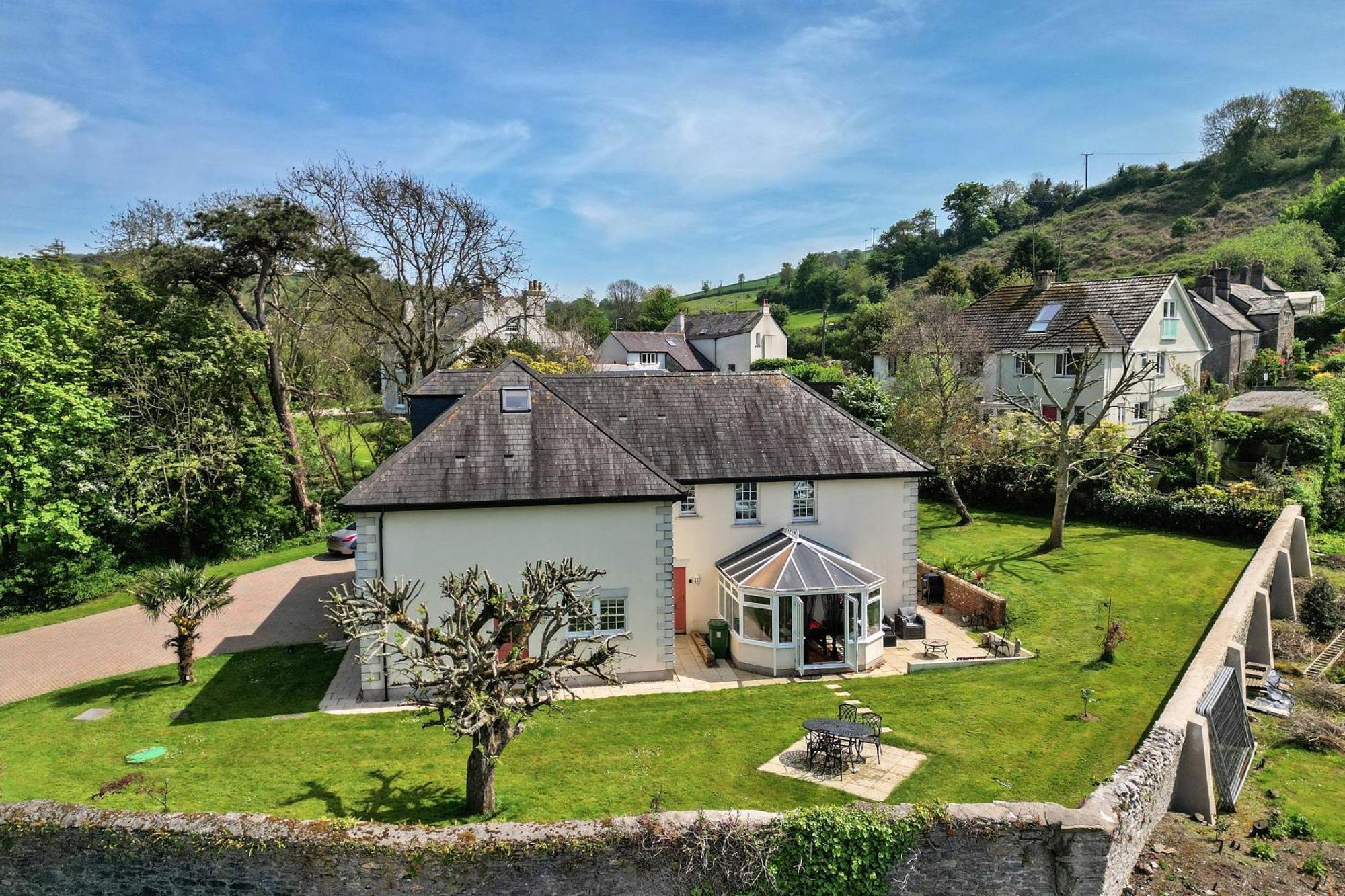 Finest Retreats - Nicely Tucked Away Cottage Torpoint Exterior photo